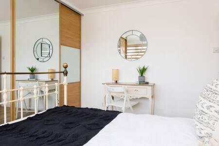 Charming Bolthole 400M To Beach Earnley Экстерьер фото