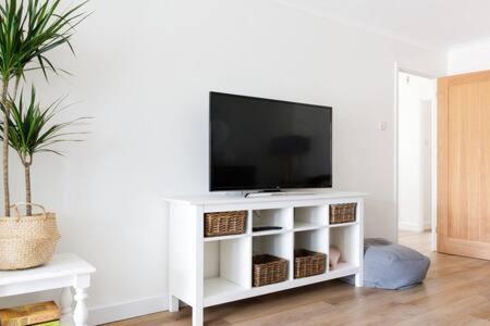 Charming Bolthole 400M To Beach Earnley Экстерьер фото